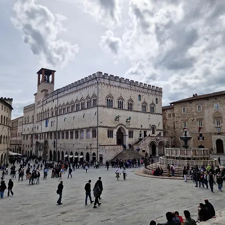 Tourist 34537 In The Historic Center * Perugia