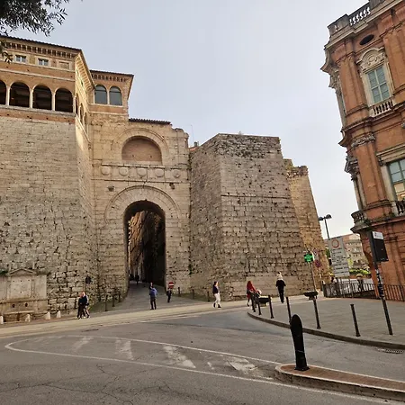 Апартаменты Tourist 34537 In The Historic Center